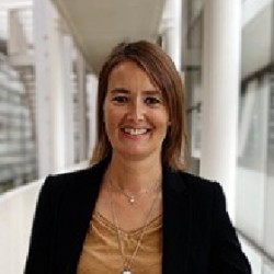 Carine Leguyader Chargée de communication ESIEE